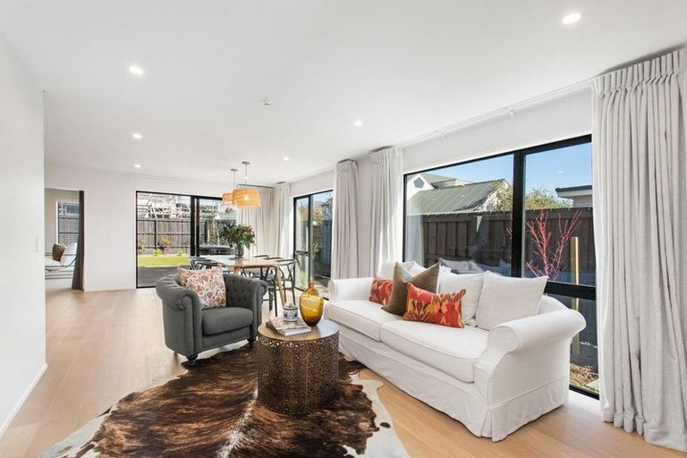 Photo of property in 127 Hamilton Avenue, Ilam, Christchurch, 8041