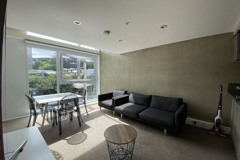 Photo of property in Canvas Apartments, 11/307u Willis Street, Te Aro, Wellington, 6011