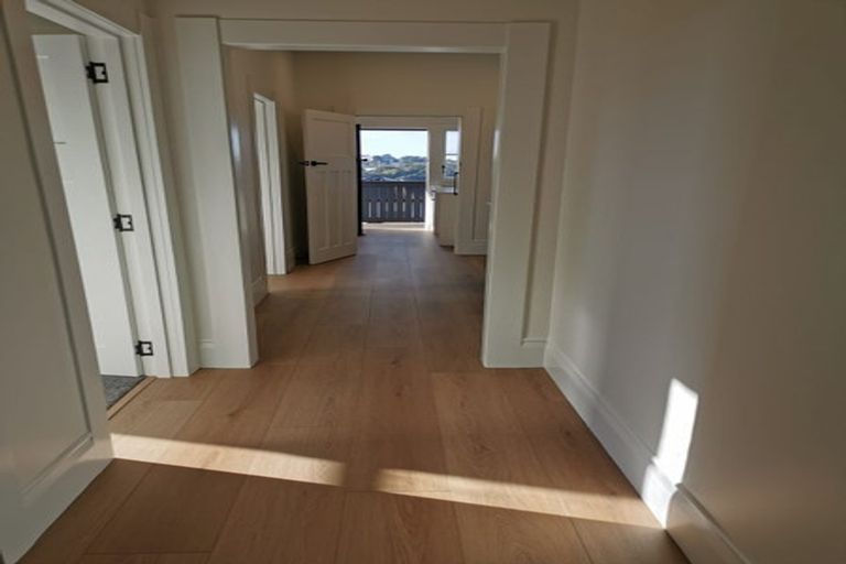 Photo of property in 4/141 Colwill Road, Massey, Auckland, 0614