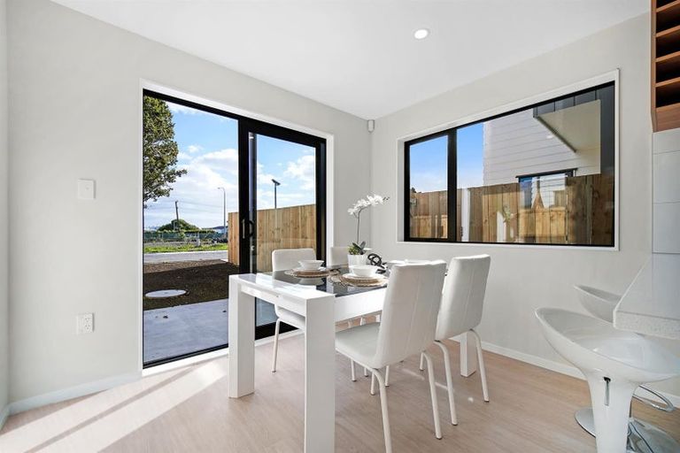 Photo of property in 105 Kairakau Street, Papakura, 2110