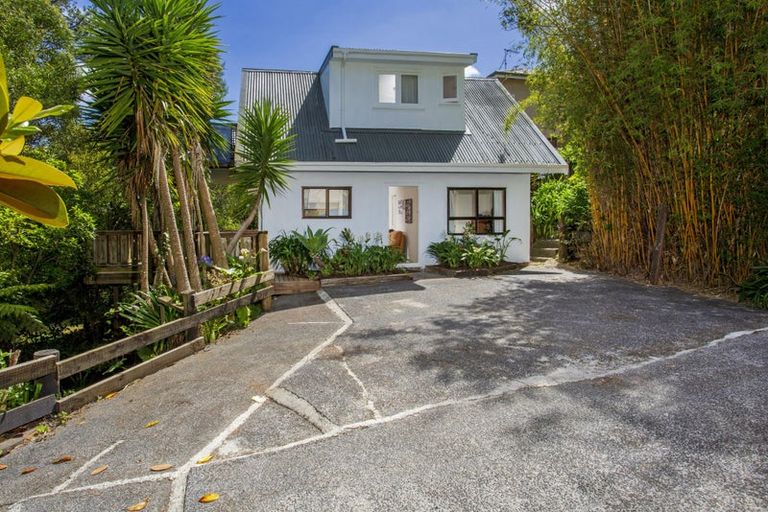 Photo of property in 34 The Avenue, Albany, Auckland, 0632