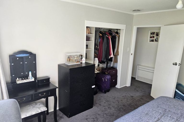 Photo of property in 13 Alton Grove, Masterton, 5810