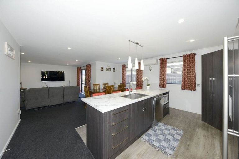 Photo of property in 22 Hartford Crescent, Rolleston, 7615