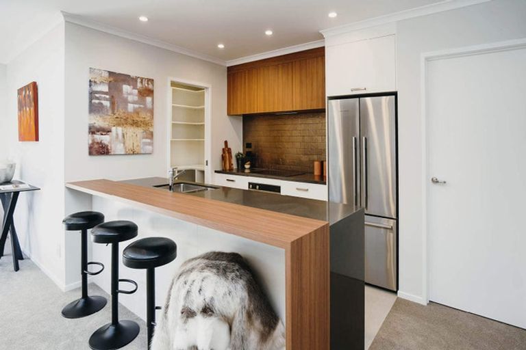 Photo of property in 2 Emerald Avenue, Rosehill, 2113