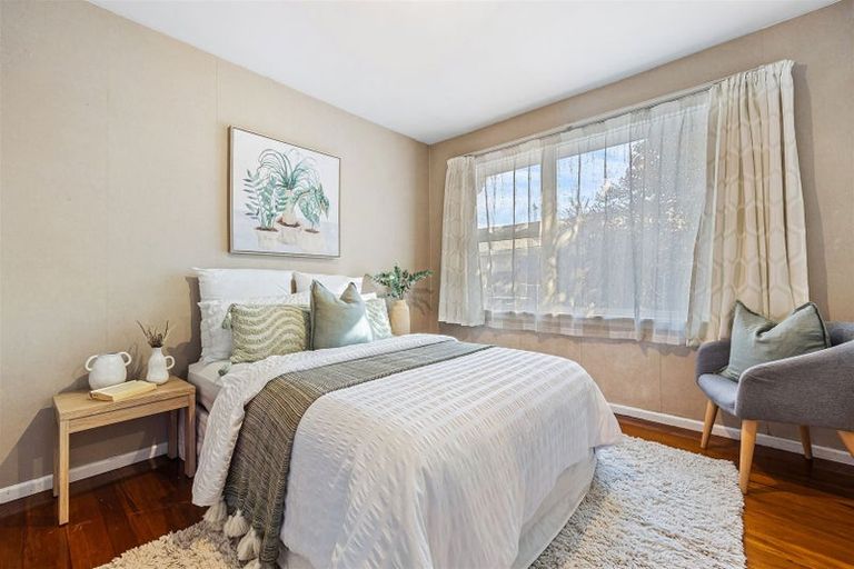 Photo of property in 409 Yaldhurst Road, Russley, Christchurch, 8042