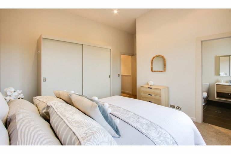 Photo of property in The Terraces, 10/9 Humber Street, Pandora, Napier, 4110