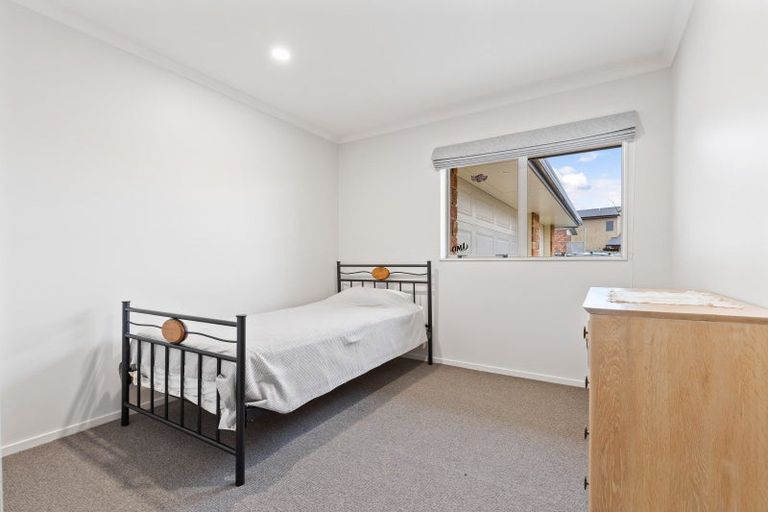 Photo of property in 23 Westview Place, Western Heights, Hamilton, 3200