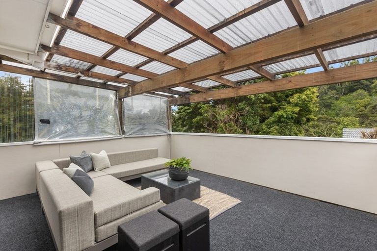 Photo of property in 24 Odin Place, Beach Haven, Auckland, 0626