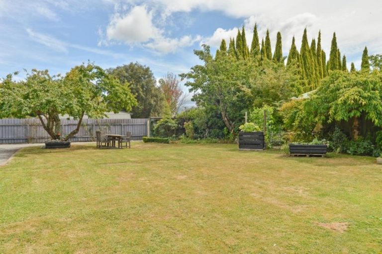 Photo of property in 38b Mcmaster Street, Greytown, 5712