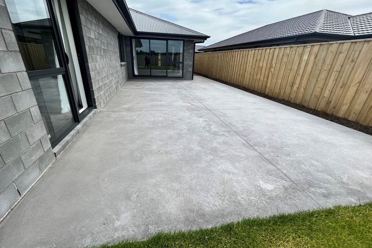 Photo of property in 23 Lovelock Avenue, Rolleston, 7615