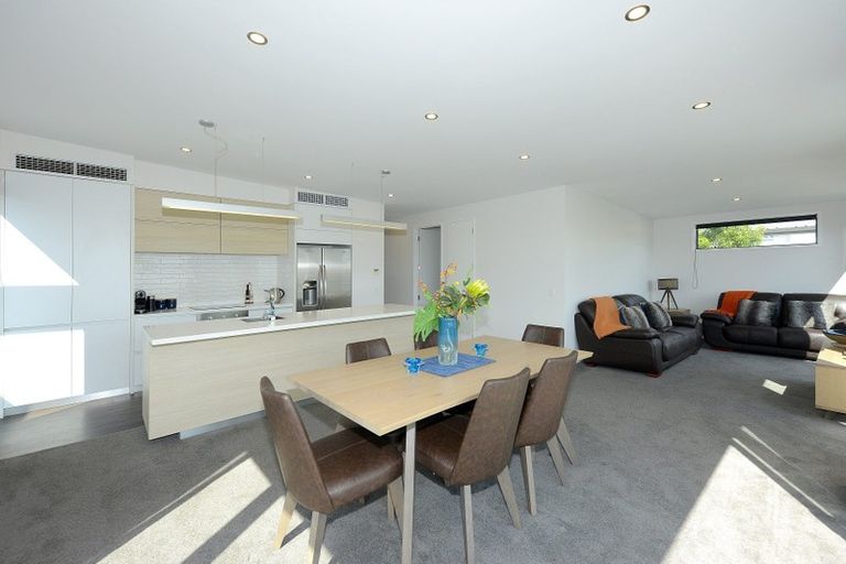 Photo of property in 4/275 Kilmore Street, Christchurch Central, Christchurch, 8011