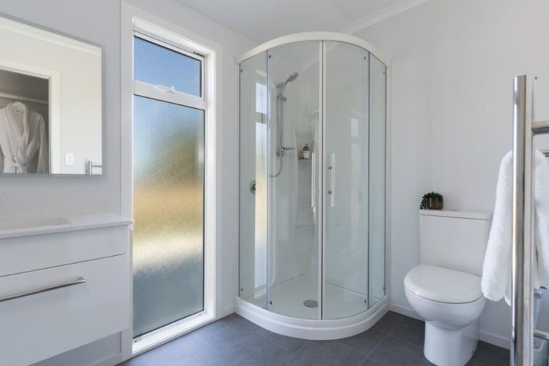 Photo of property in 70 Duddings Line, Tauherenikau, 5771