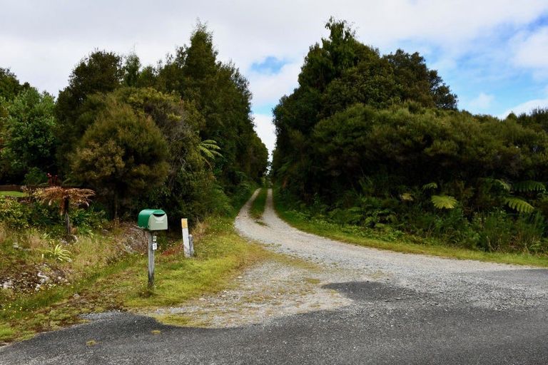 Photo of property in 70 Sunset Heights Road, Karamea, 7893