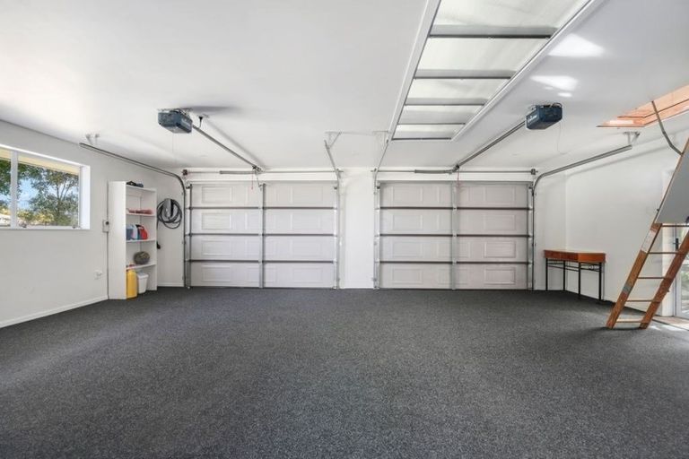 Photo of property in 60 Lee Road, Hannahs Bay, Rotorua, 3010