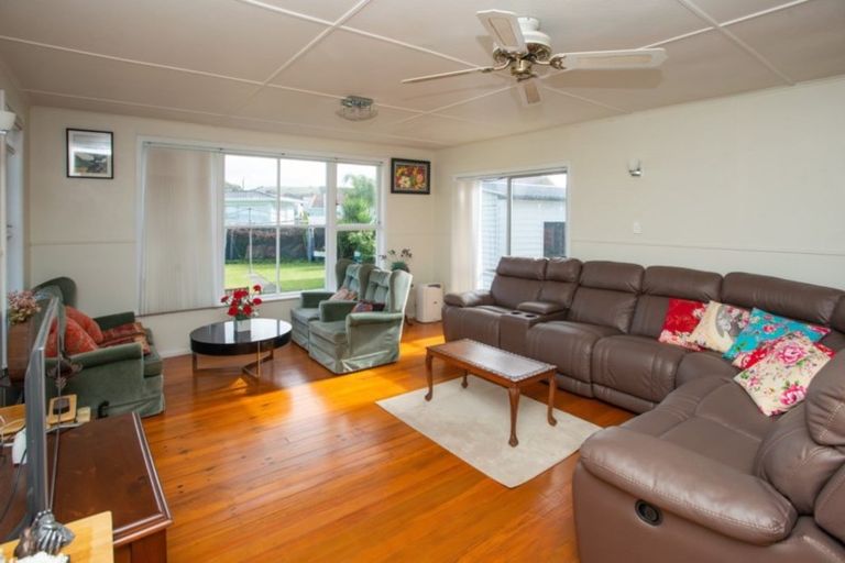 Photo of property in 4 Oxford Place, Taradale, Napier, 4112