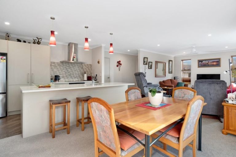 Photo of property in 70 Landing Drive, Pyes Pa, Tauranga, 3112