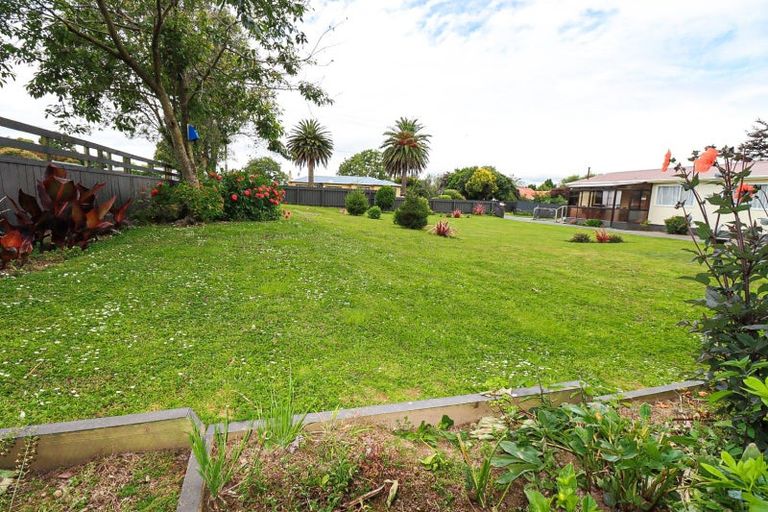 Photo of property in 69 Guy Street, Dannevirke, 4930