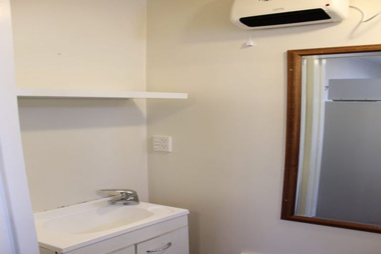 Photo of property in 1/128 London Street, Dunedin Central, Dunedin, 9016