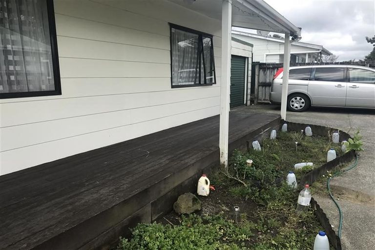 Photo of property in 1/4 Kelvin Road, Papakura, 2110