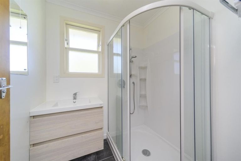 Photo of property in 17 Skerman Street, Marton, 4710