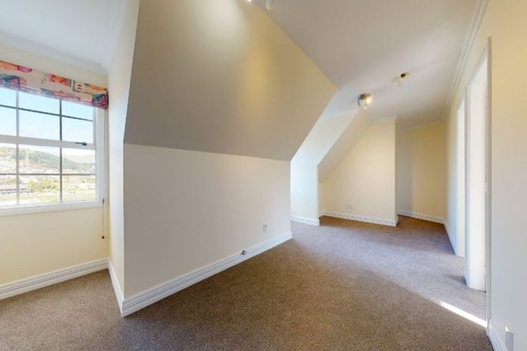 Photo of property in 24 Saunders Close, Whitby, Porirua, 5024