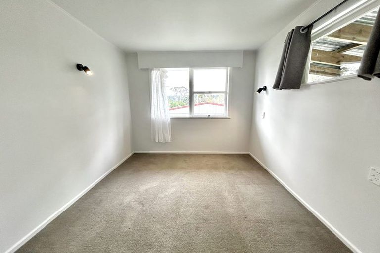 Photo of property in 2/5 Gazelle Avenue, Beach Haven, Auckland, 0626