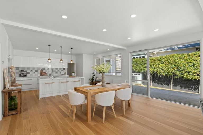 Photo of property in 107 Fulford Street, New Plymouth, 4310