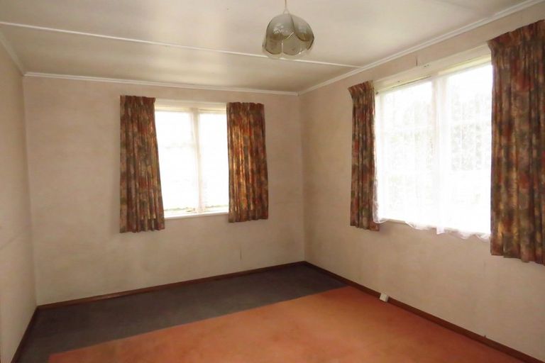 Photo of property in 68 Domett Street, Westport, 7825