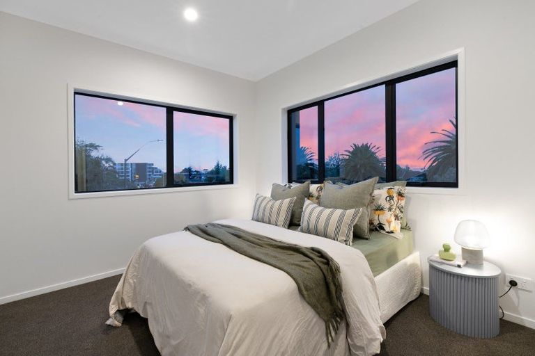 Photo of property in 3/500 Te Atatu Road, Te Atatu Peninsula, Auckland, 0610