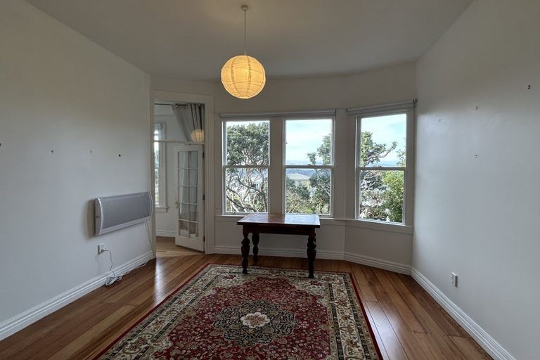 Photo of property in 61 Central Terrace, Kelburn, Wellington, 6012