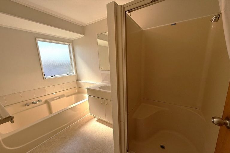 Photo of property in 33 Addison Drive, Glendene, Auckland, 0602