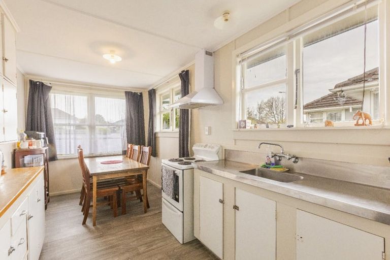 Photo of property in 18 Mackie Street, Waipukurau, 4200