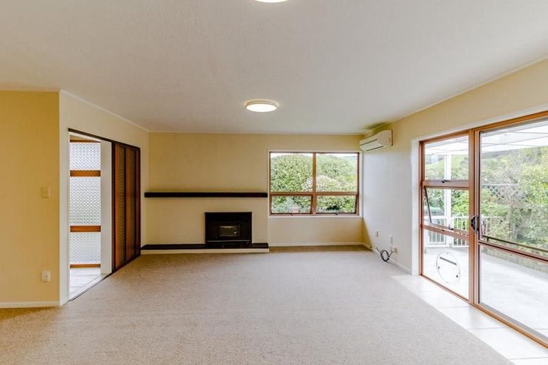 Photo of property in 3 Dolbel Street, Taradale, Napier, 4112