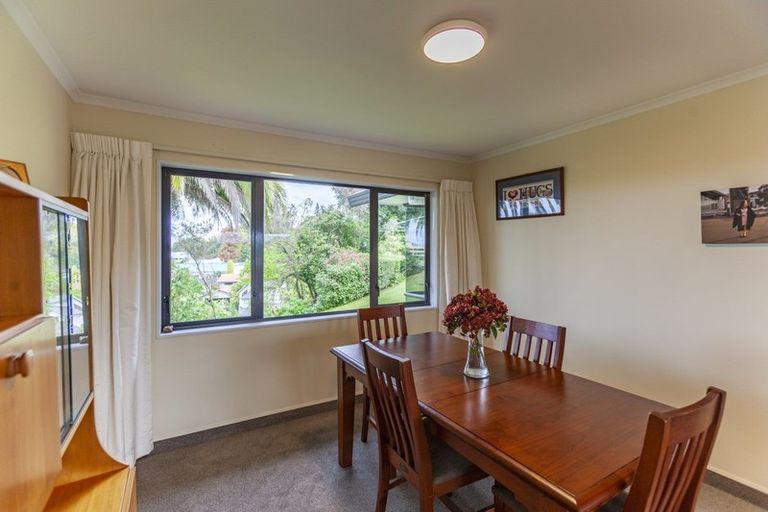 Photo of property in 37 Hetley Crescent, Taradale, Napier, 4112