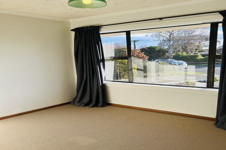 Photo of property in 80 Balrudry Street, Avonhead, Christchurch, 8042