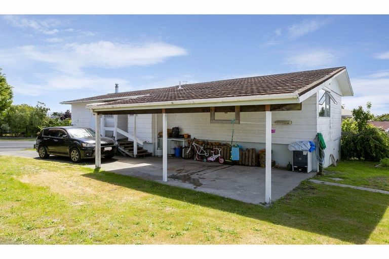 Photo of property in 54 Richmond Avenue, Richmond Heights, Taupo, 3330