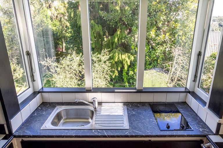 Photo of property in 12 Endeavour Street, Nelson South, Nelson, 7010