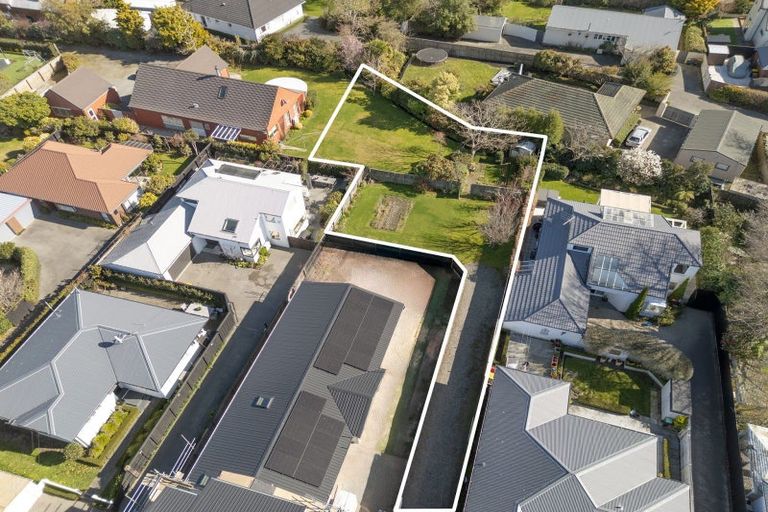 Photo of property in 13 Otara Street, Ilam, Christchurch, 8053