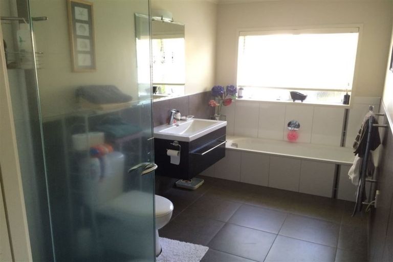 Photo of property in 11 Azores Way, Welcome Bay, Tauranga, 3112