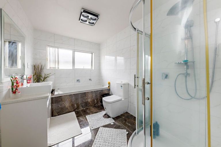 Photo of property in 4 Cahir Place, Flat Bush, Auckland, 2019