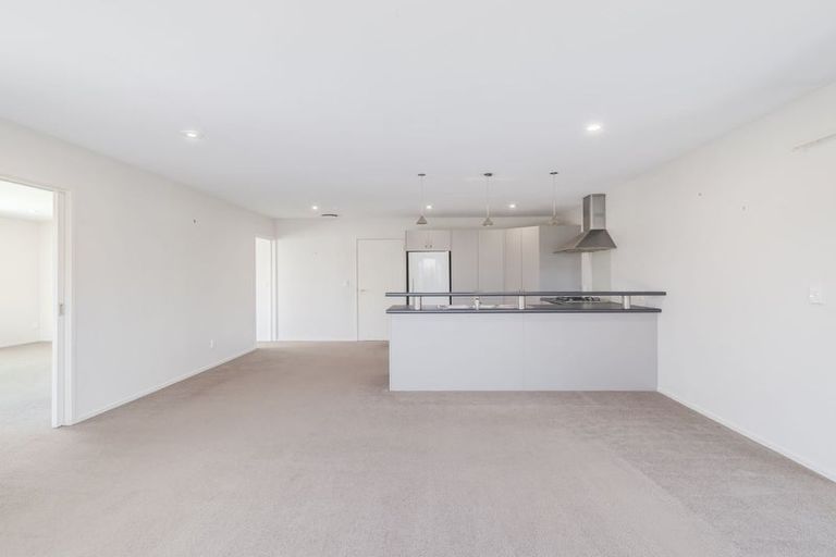 Photo of property in 3 Burbank Drive, Aidanfield, Christchurch, 8025