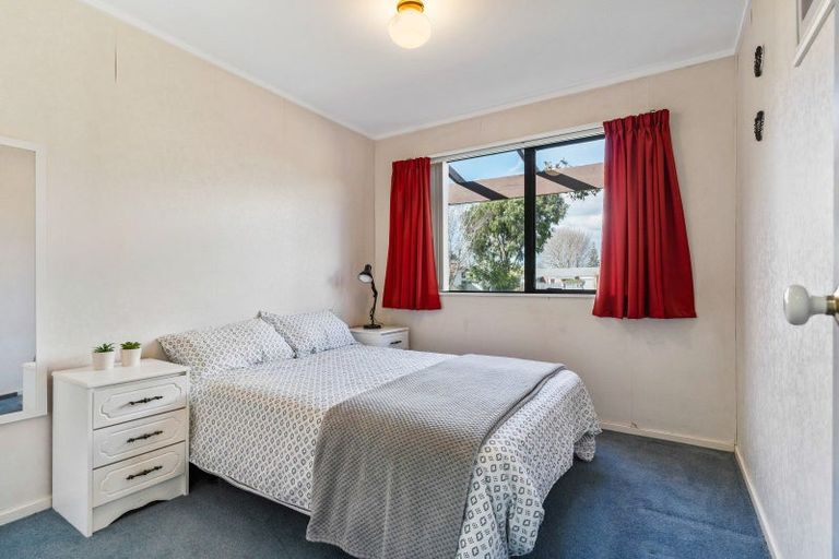 Photo of property in 16 Kane Road, Papamoa Beach, Papamoa, 3118