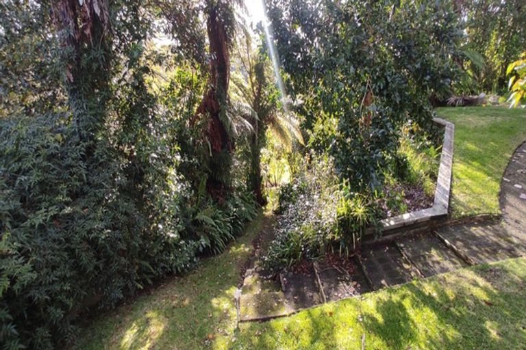 Photo of property in 11 Hall Road, Matua, Tauranga, 3110