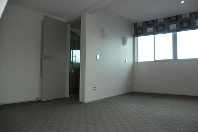 Photo of property in 1d The Crescent, Roseneath, Wellington, 6011