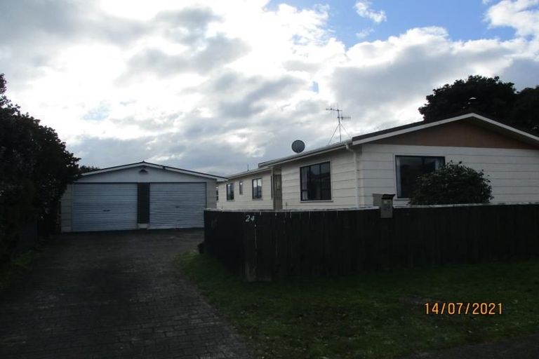 Photo of property in 24 Linwood Drive, Paraparaumu, 5032