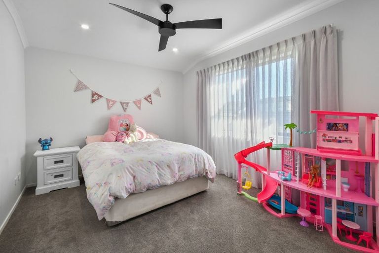 Photo of property in 28 Thomason Crescent, Pokeno, 2402