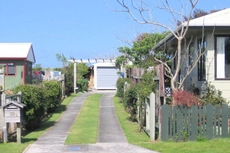 Photo of property in 38 Simpson Road, Papamoa Beach, Papamoa, 3118