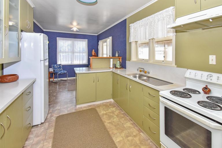 Photo of property in 2 Berwyn Avenue, Takanini, 2112