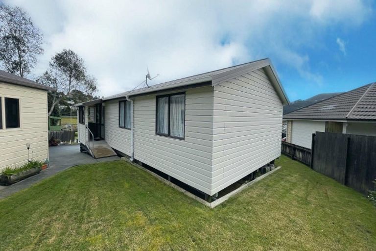 Photo of property in 11 Pearce Drive, Te Kamo, Whangarei, 0112
