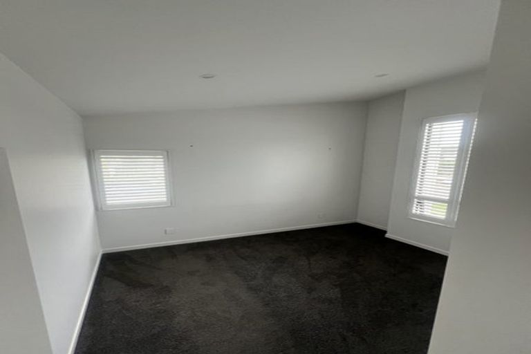 Photo of property in 1/50 Friend Street, Karori, Wellington, 6012
